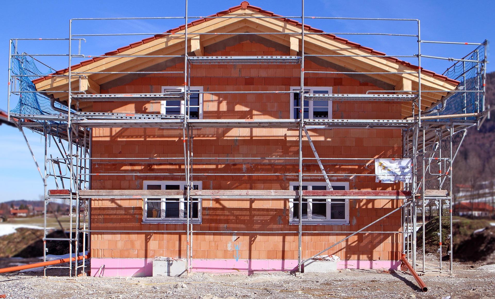 Comment comparer efficacement plusieurs devis de rénovation ?