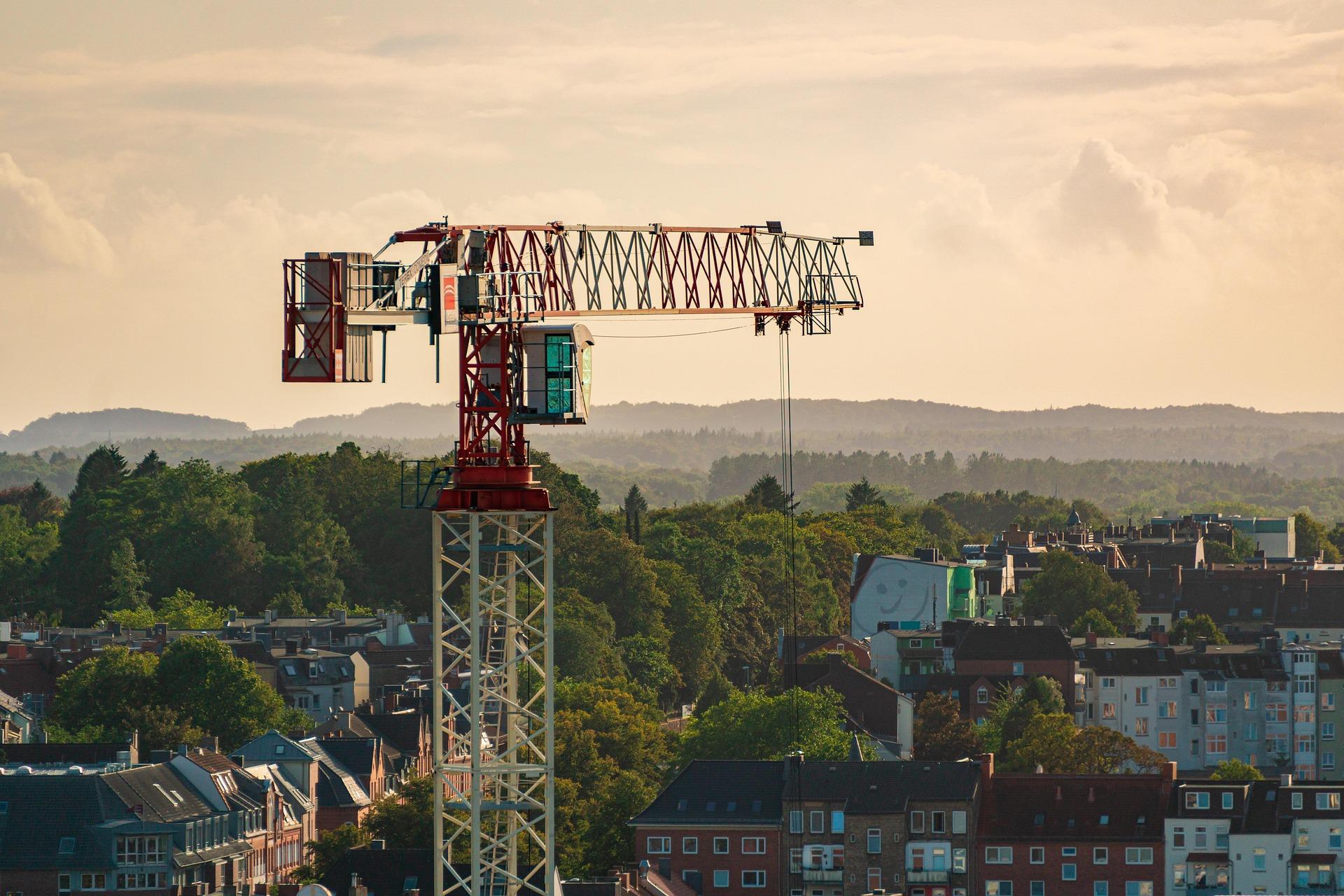 Rénovation énergétique globale vs travaux par étapes : que choisir ?